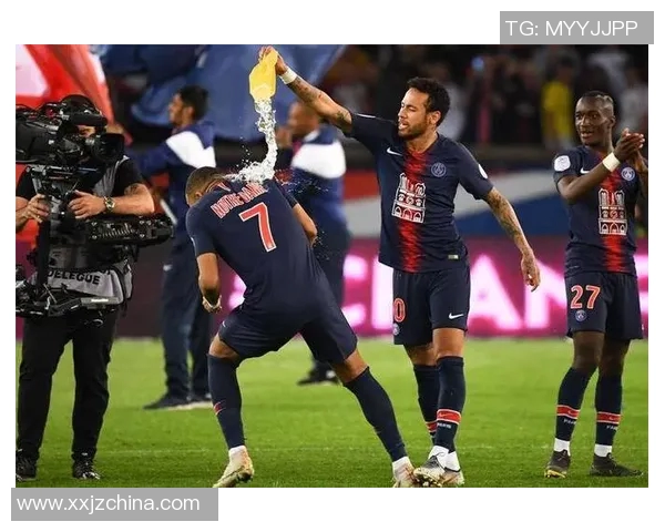 洛里昂客场逆袭，重返德甲巅峰，结束两连败纪录