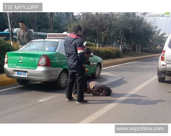 罗马市中心发生交通事故，造成多人受伤