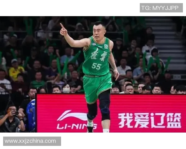 韩德君:从篮球新星到职业生涯巅峰的传奇之路与成长历程 韩德君:从篮球新星到职业生涯巅峰的传奇之路与成长历程