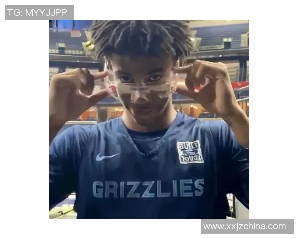 莫兰特复出首战狂砍38分灰熊球迷齐声呼喊他是MVP 莫兰特复出首战狂砍38分灰熊球迷齐声呼喊他是MVP